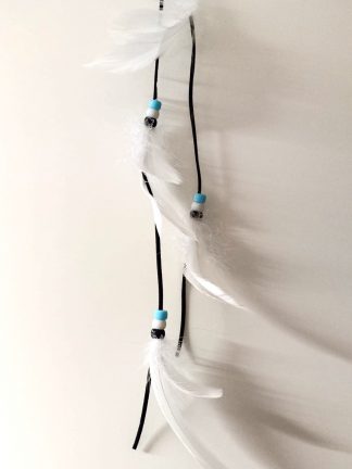 Hut Clip weiße Federn